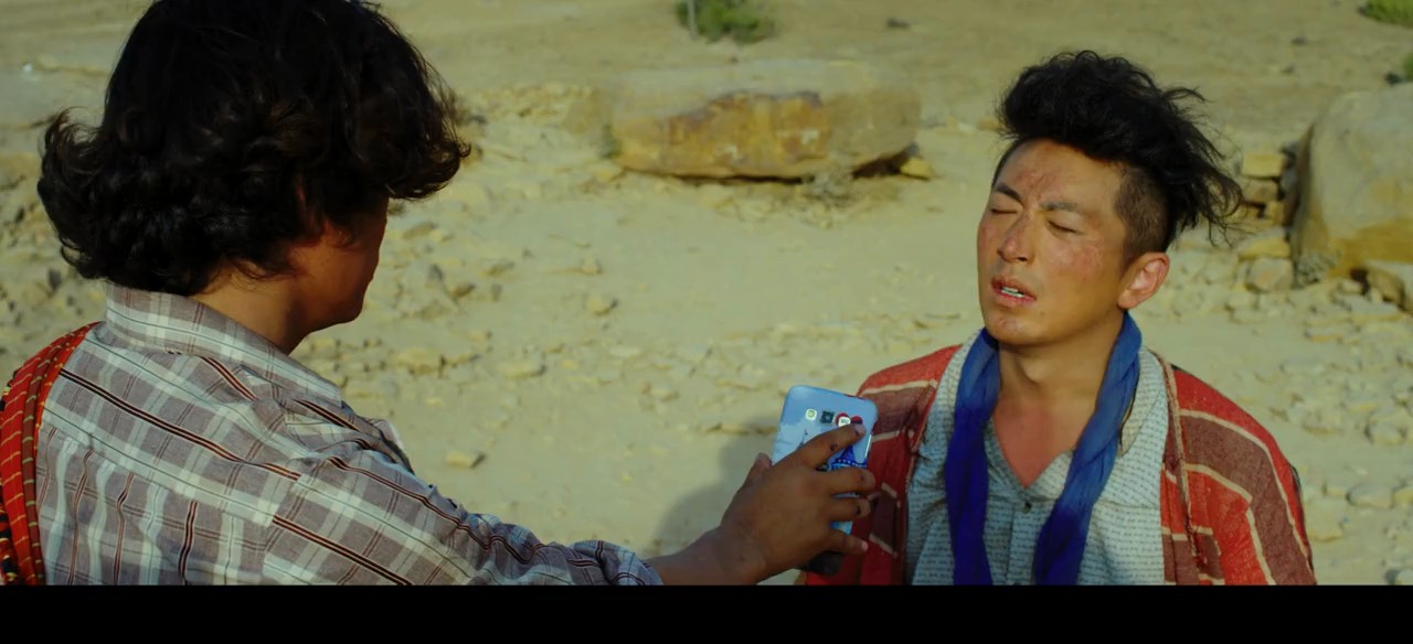 Buddies In India (2017) WEBRip Hindi + Ta Te Chi 720p x264 AVC AAC 2.0 ESub.mkv_snapshot_01.16.24.622